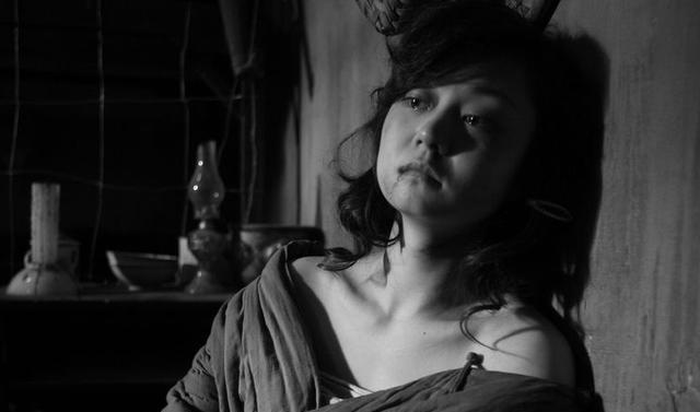 盖山西侯冬娥为保护乡亲惨遭日军侮辱获救后却被乡亲嘲讽