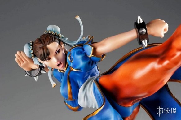 自信白皙的中国古典美女脸庞……一说起这些,任何一个玩格斗游戏的人