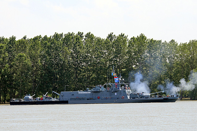 罗马尼亚米哈伊尔科格尔尼恰努级内河炮艇船小火力凶猛