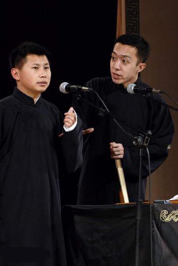连续2次登上央视元宵晚会离开德云社12年的李菁为何越混越好