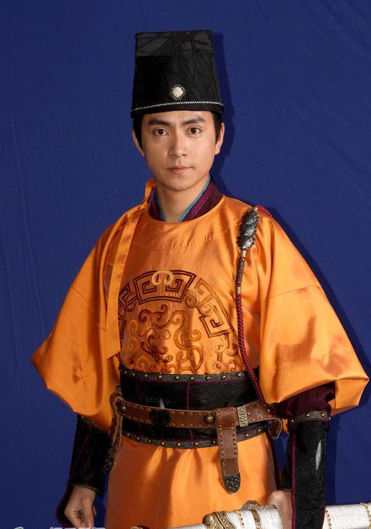 而且王驾麟还参演过11年大爆的穿越剧《宫》,相信追过这部剧的观众,对