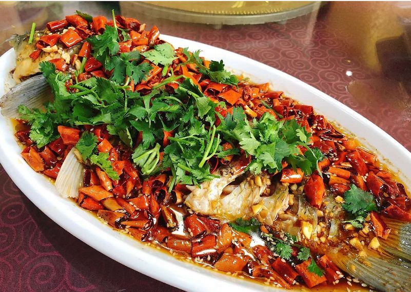 椒盐龙骨,一品鱼,飞龙鱼,干锅鱼头,花篮鳜鱼,如意鲫鱼卷,竹香开口