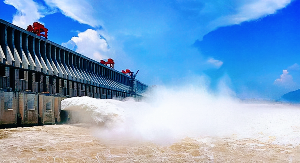 三峡大坝建成十几年为什么去年才满负荷发电2250万千瓦能做什么