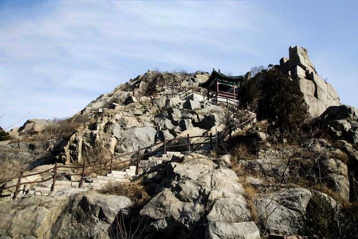 鵲華煙雨濟南鵲山風光美