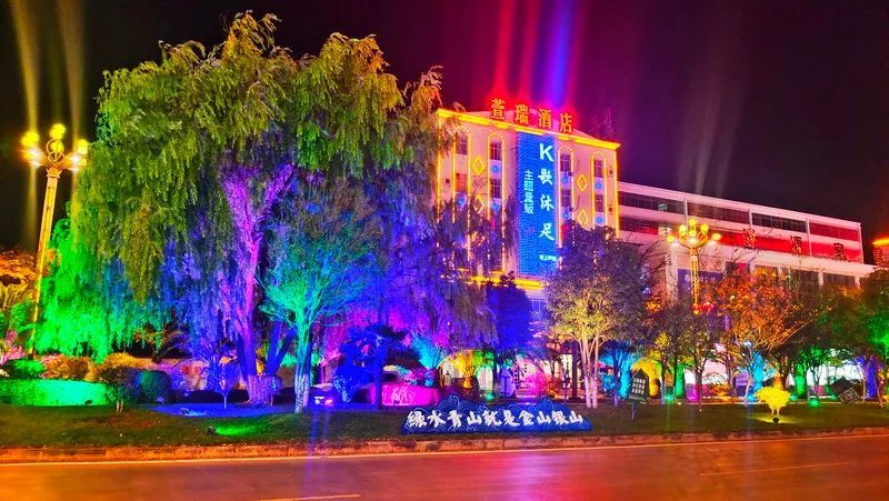 师宗一城山水一城画