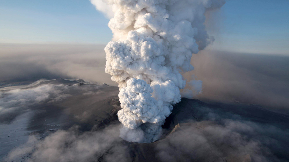 地球最大的超级火山黄石公园火山一旦喷发会造成怎样的灾难