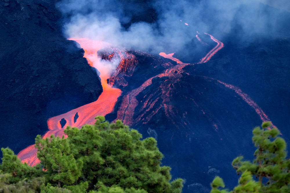 地球最大的超級火山黃石公園火山一旦噴發會造成怎樣的災難