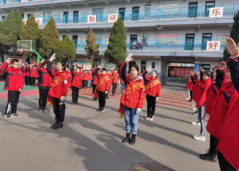 团结一致 共同奋斗 一起向未来——北大街小学2021—2022年春季开学