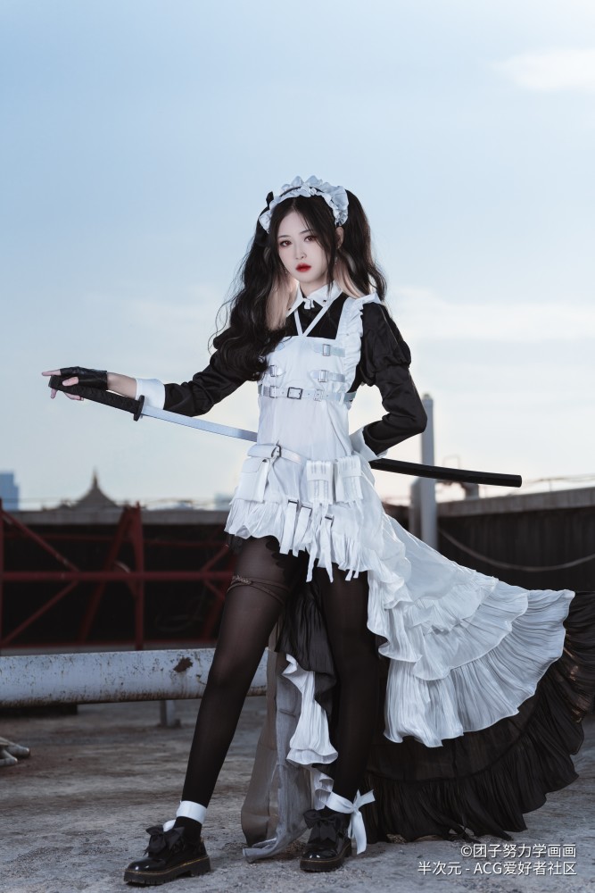 战斗女仆cos正片