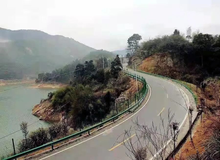 人文蘄春三角山歷千年風雨繁花依舊笑春風