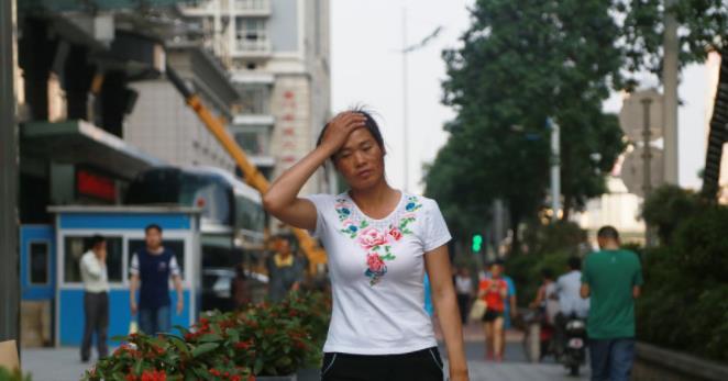 "我就是王培,是你丈夫的情人甚至嚣张跋扈到直接告诉景海英:"电话中的