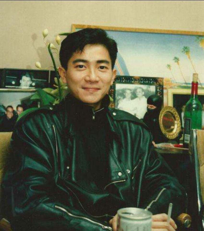 全面翻唱日本,逼走黄家驹?