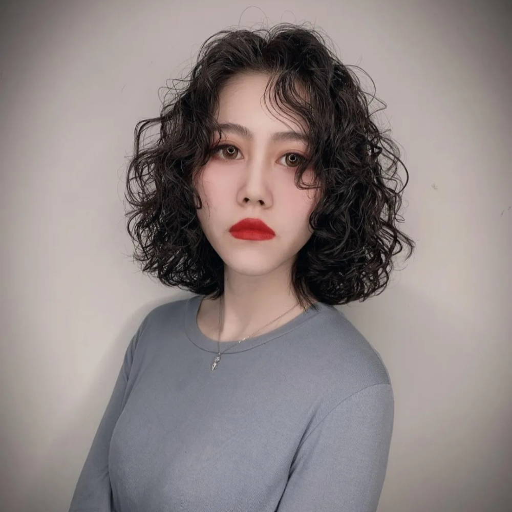 40岁的女人染什么颜色显白又减龄这三种选色方法实用又好掌握