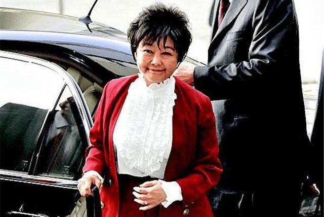 亚洲前女首富龚如心丈夫被绑架去警局报警舍不得花钱打出租