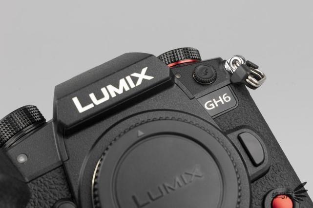 gh6的主要参数性能,在前作lumix gh5 ii的基础上,松下lumix gh6采用了