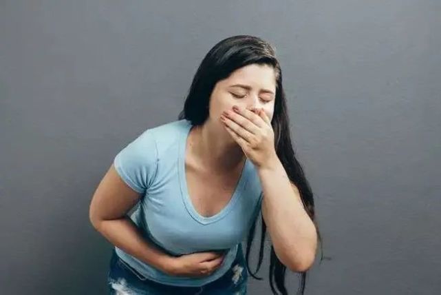 女子腹痛腹胀半个月以为是妇科疾病医生一查问题大了癌症晚期