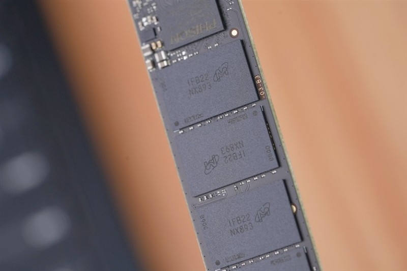 一款优秀的qlcssd同样能满足你的需求英睿达p21tbssd评测