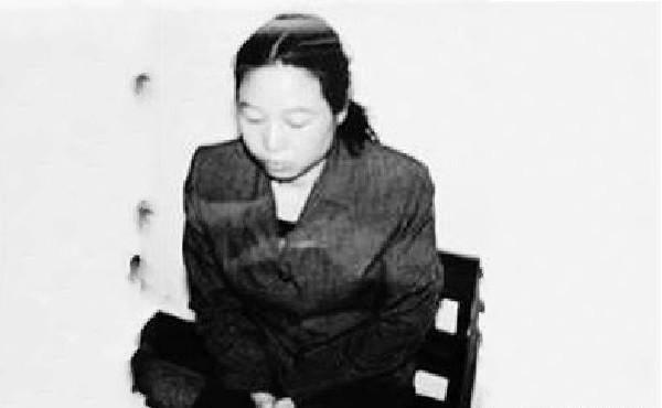 張君5個情人4個死刑,死前對剩下的情人說:今生無緣,希望兒子長大娶你