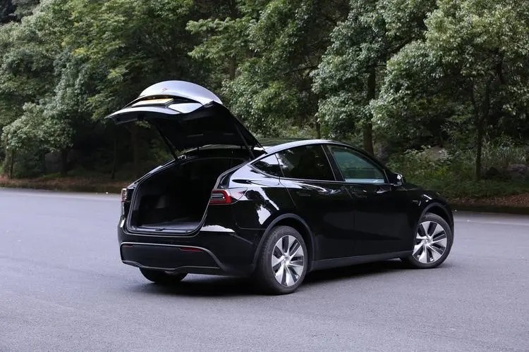 国内二手特斯拉model Y 价格超过新车购买价格 腾讯新闻