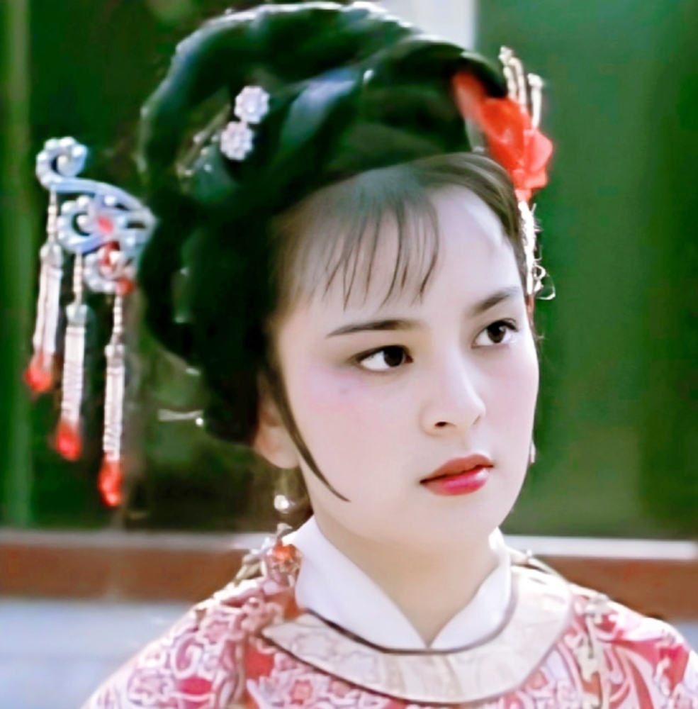 贾宝玉装病闹事探春为何假戏真做上演一出大戏