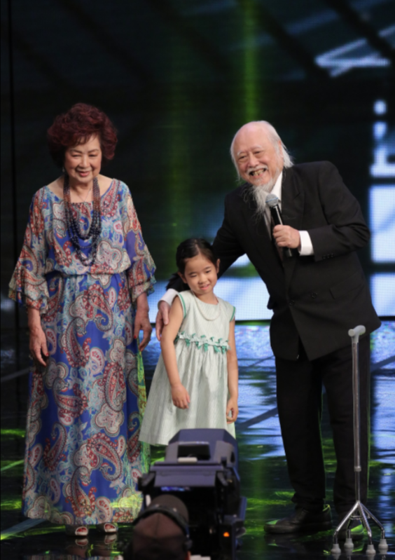 楚原南红相恋9年竟从未牵手结婚逾50载成最强模范夫妇