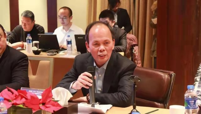 隐形富豪朱孟依斥资200亿想要拯救恒大他打的是什么算盘