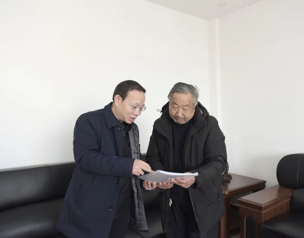 周泽春检察长走访包联企业和重点项目