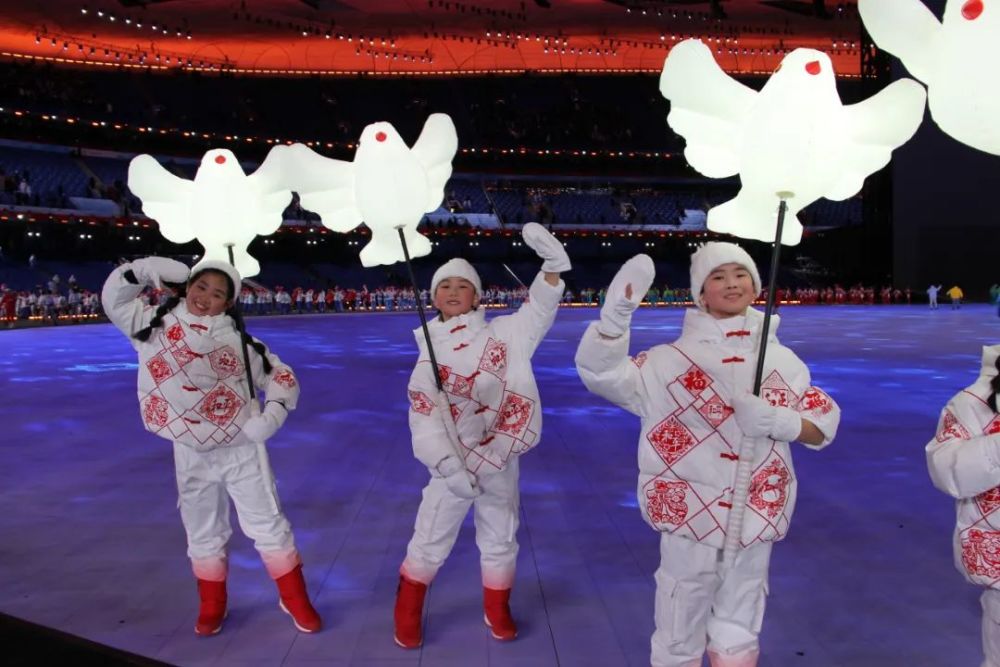 冬奥会和平鸽展示环节图片