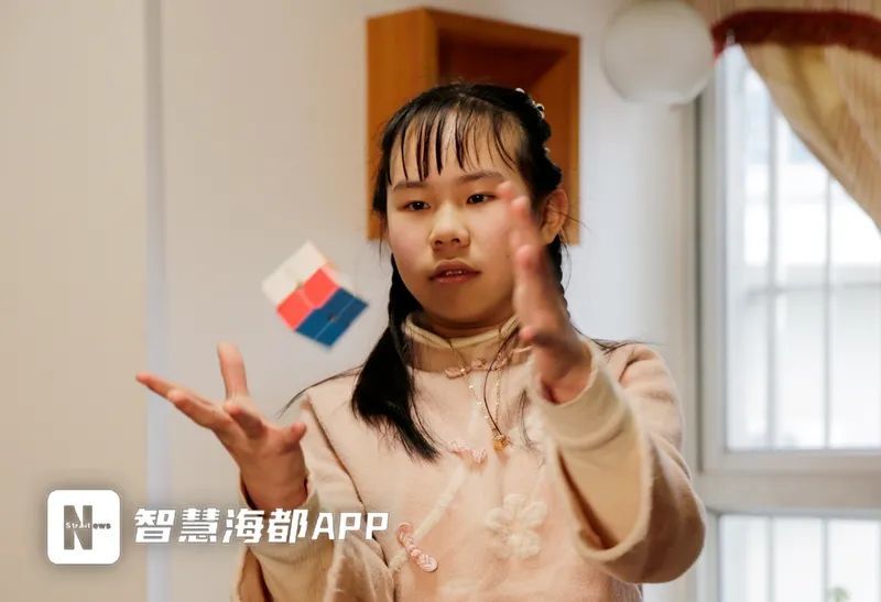 丫霸福州12岁女孩多次打破吉尼斯世界纪录