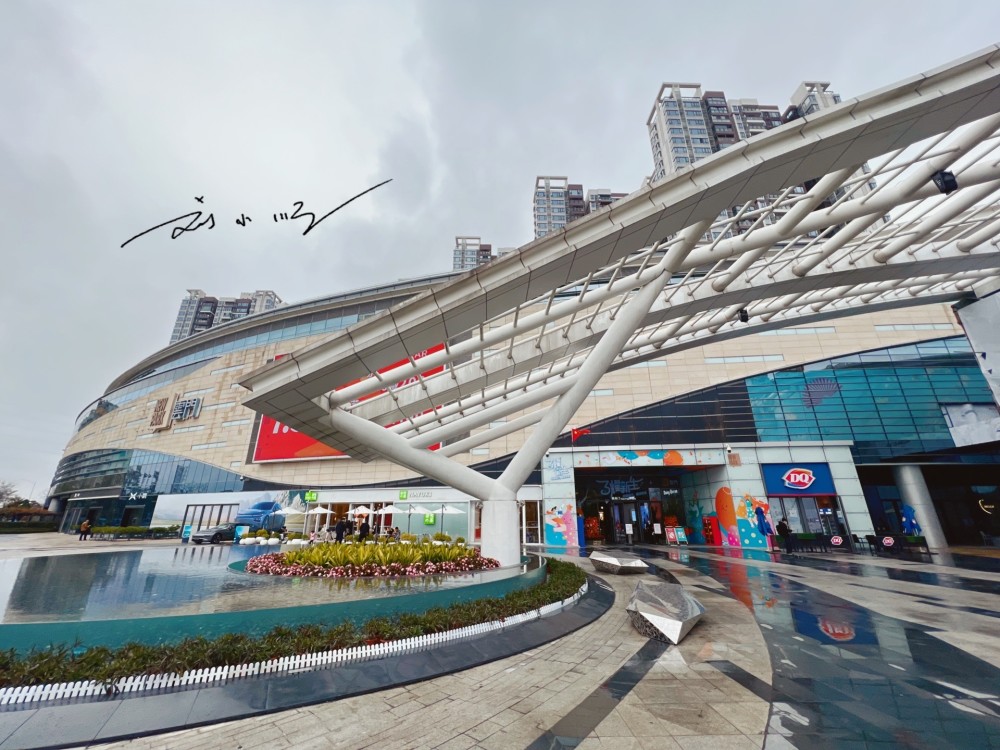 实拍广州市白云区云门商场靠近嘉禾望岗地铁站人气却一般