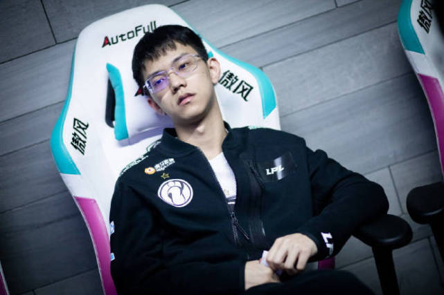 wink用一场bo3证明自己回归豪取22杀ig粉丝集体道歉wink对不起