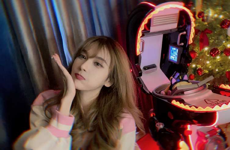 rita颜值崩塌在lck演播厅却秒变女神原来一切都是灯光问题