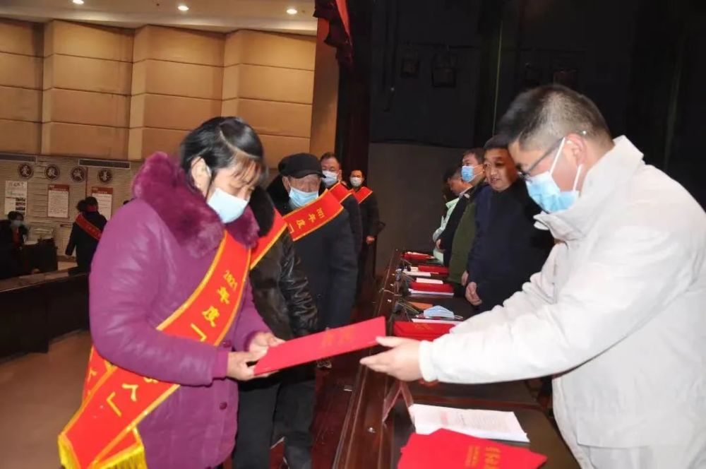 黄正中,吴兆乾,陈树伟,于玲玲,张建成,王加美,吴承香,张树芹,周笑兵
