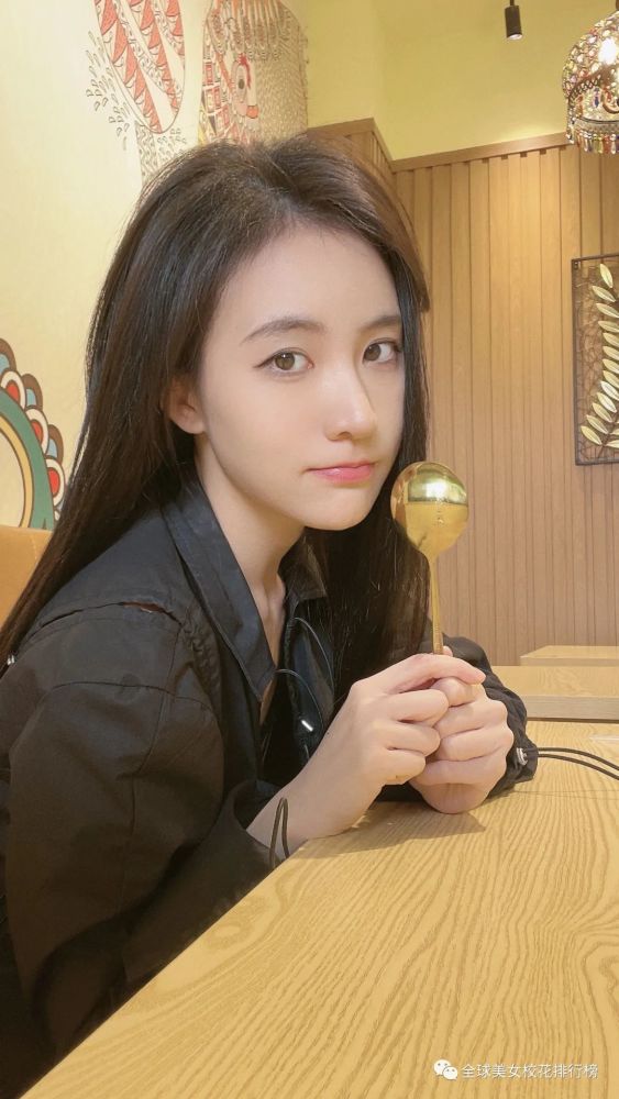 四川师范大学美女曾艾佳 天天看点