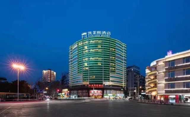 经我们搜索发现,凯莱熙酒店(司门口店)荣登大众点评2021年必住榜.