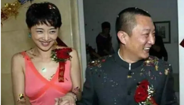 张黎第五任妻子刘蓓为何转身娶了张若昀父亲的前妻