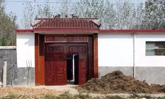 风水先生说大门过于堂家败人丁亡家庭兴旺是否和大门高度有关