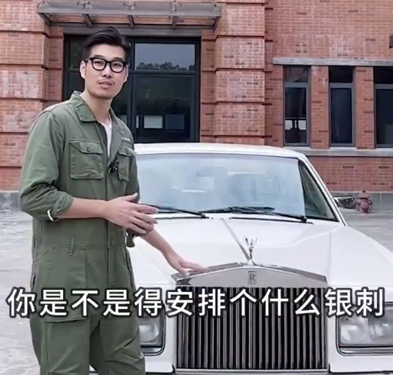 猴哥自曝婚车计划千万车队巡游南京妻子前夫忙着曝黑料