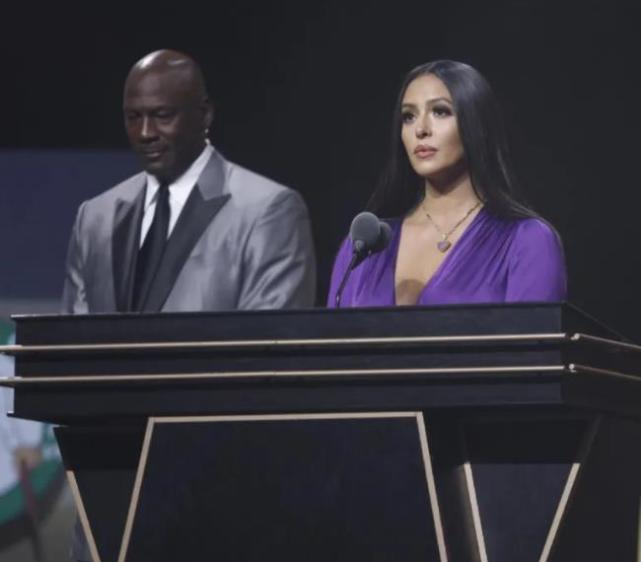 化悲痛为饭量科嫂体型大变样不看脸就像中年大妈