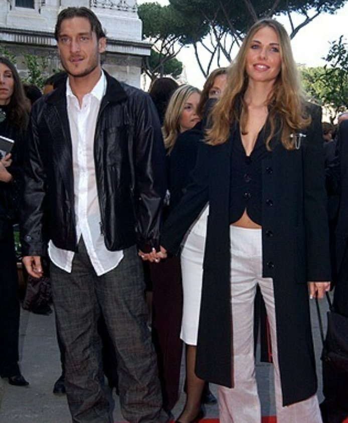 帽子戏法托蒂妻子出轨罗马王子终认栽21年感情走向终点