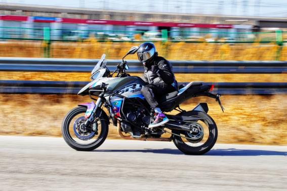 adv骁750完美完成24小时不间断耐力挑战赛