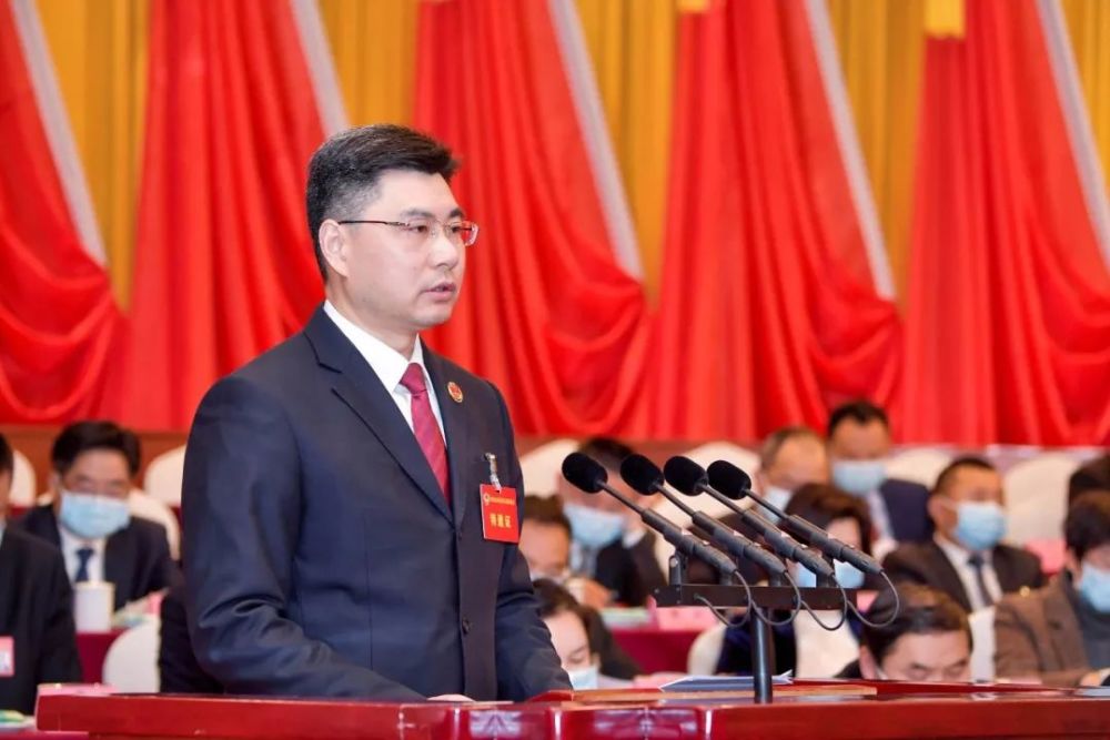 聚焦两会陶成检察长向政协达州市第五届委员会第二次会议作工作报告