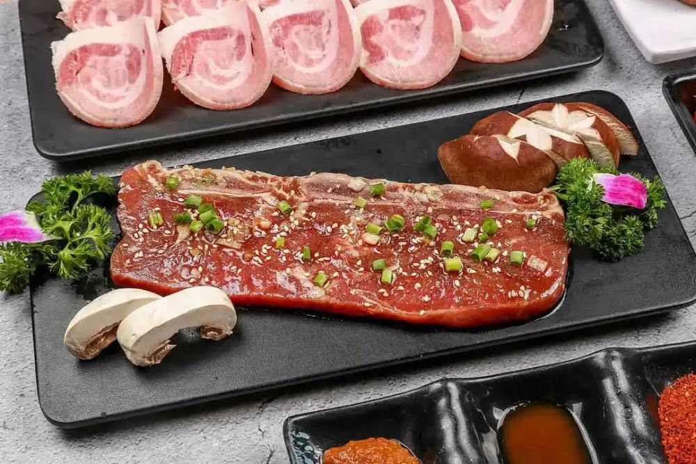 169元抢权金城烤肉平谷店四人餐一米牛五花传统猪五花权系仔骨切片