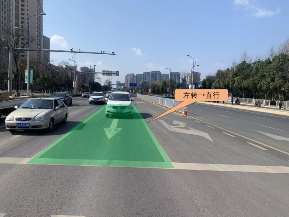 司机们注意啦昌宏西路新增一条直行车道