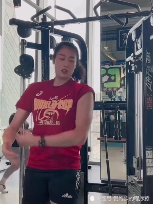 女生练臀男生练胸,下阶段去向仍然不明|刘晏含|健身房|训练营|女排