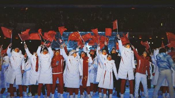 冬奥闭幕式结束，多国运动员不想离去，巴赫说出原因300027华谊兄弟