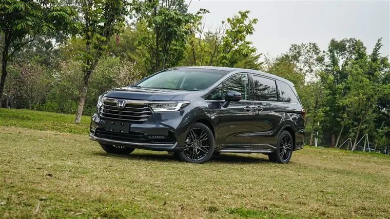 在2021年广州车展看到改款奥德赛实车,作为2013年推出的第五代奥德赛