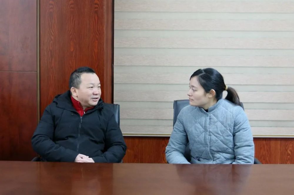 宁德市检察院陈良华检察长走访全国人大代表雷金玉