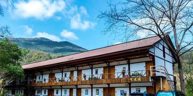 我们第一天晚上便从连州地下河来到龙潭旅游度假区入住在龙潭客栈.
