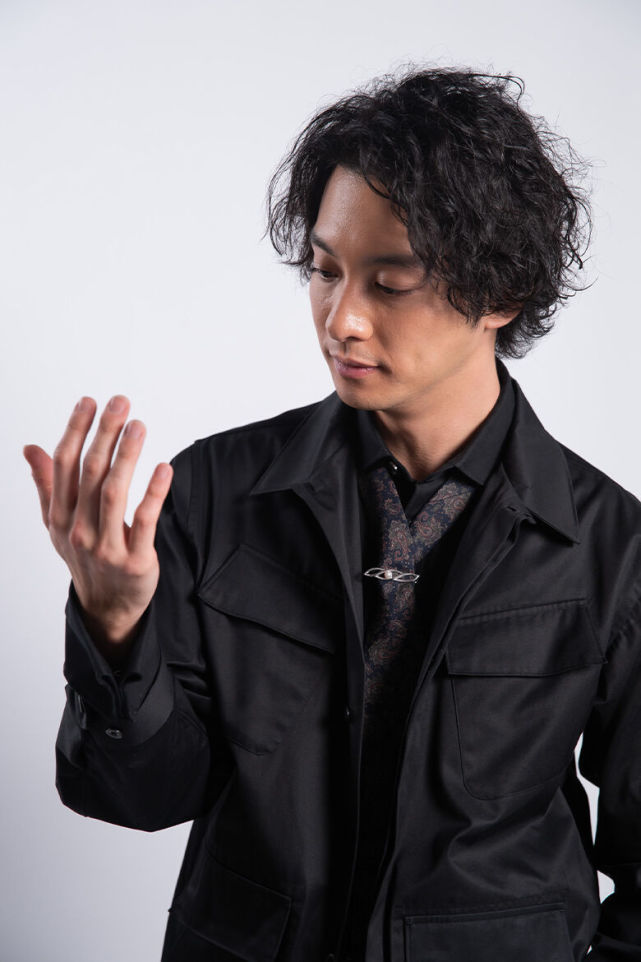 假面骑士ooo主演渡部秀特别访谈及现照公开12年后颜值身材不变